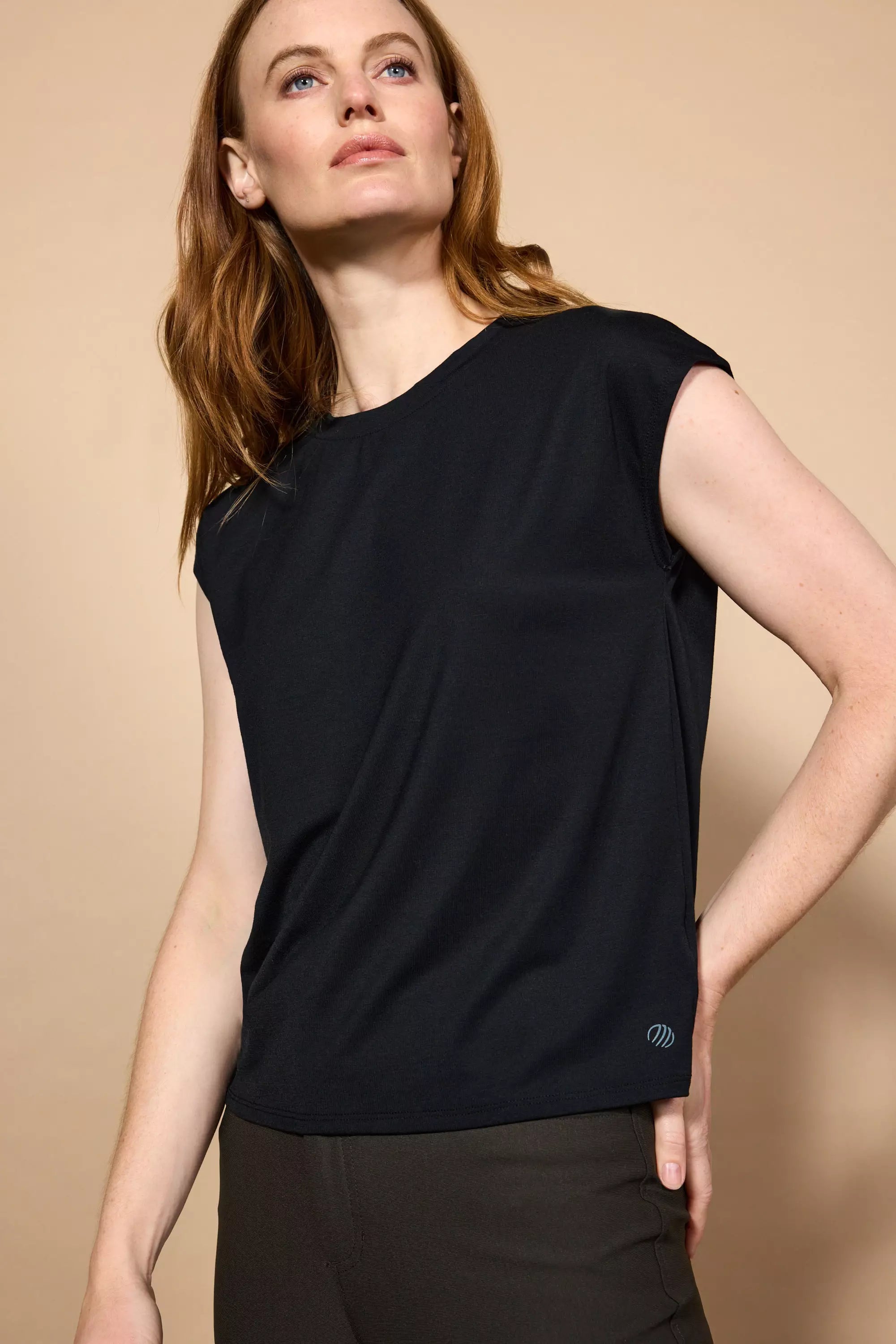 Performance Knit Sleeveless Tee - Black