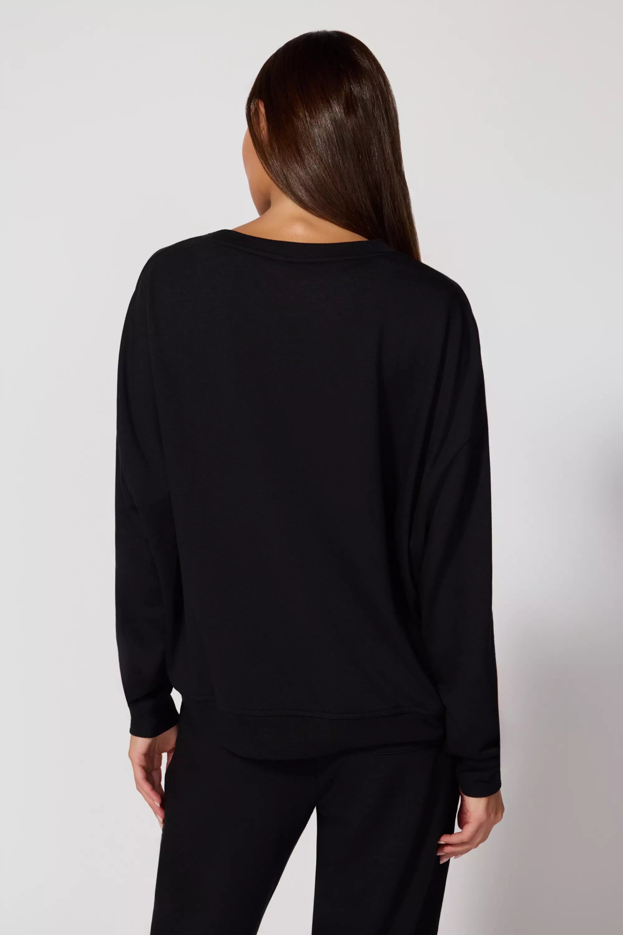 Cozy Fleece Relaxed Crew - Black