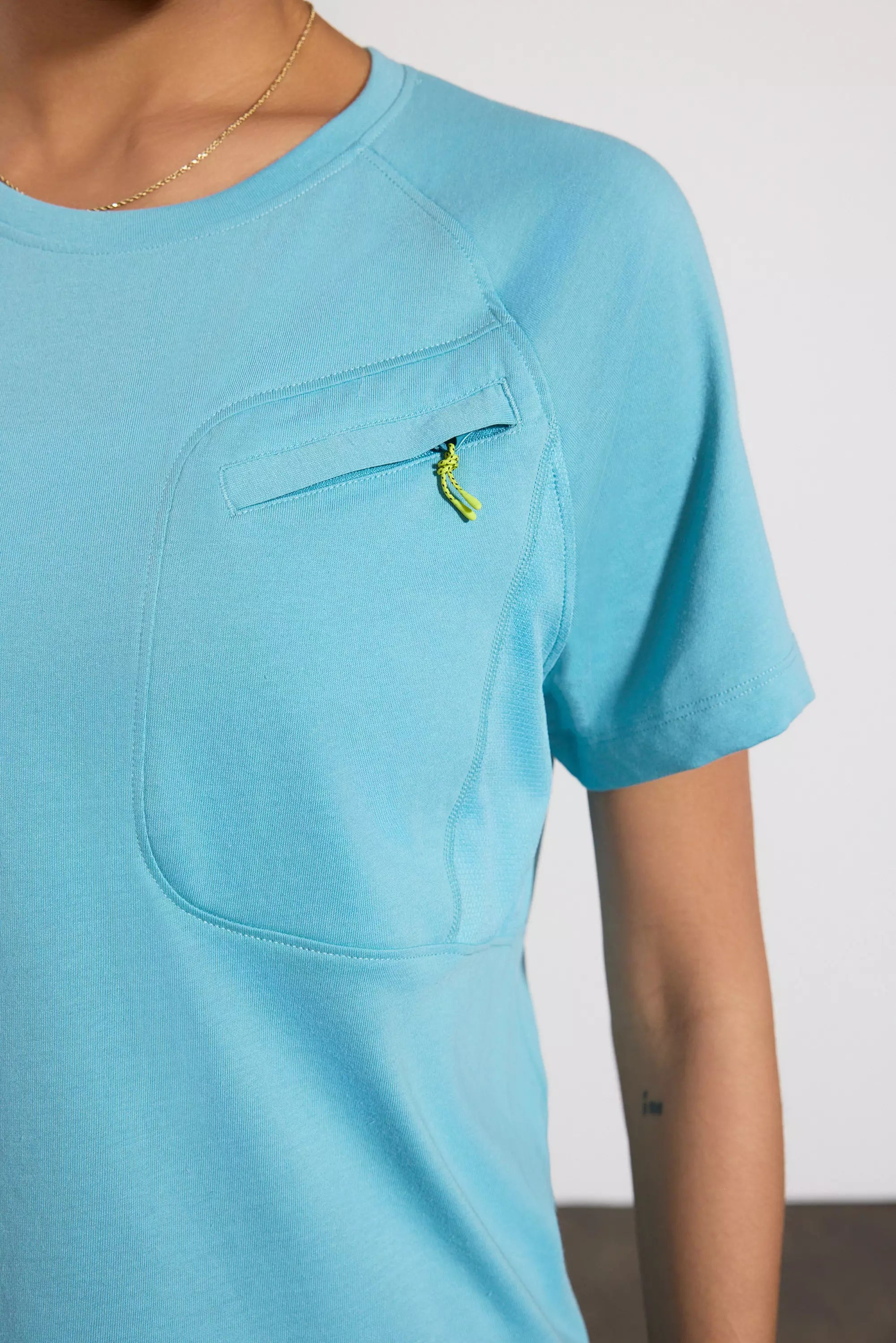 Lograr la camiseta de bolsillo con panel de malla - Reef Waters