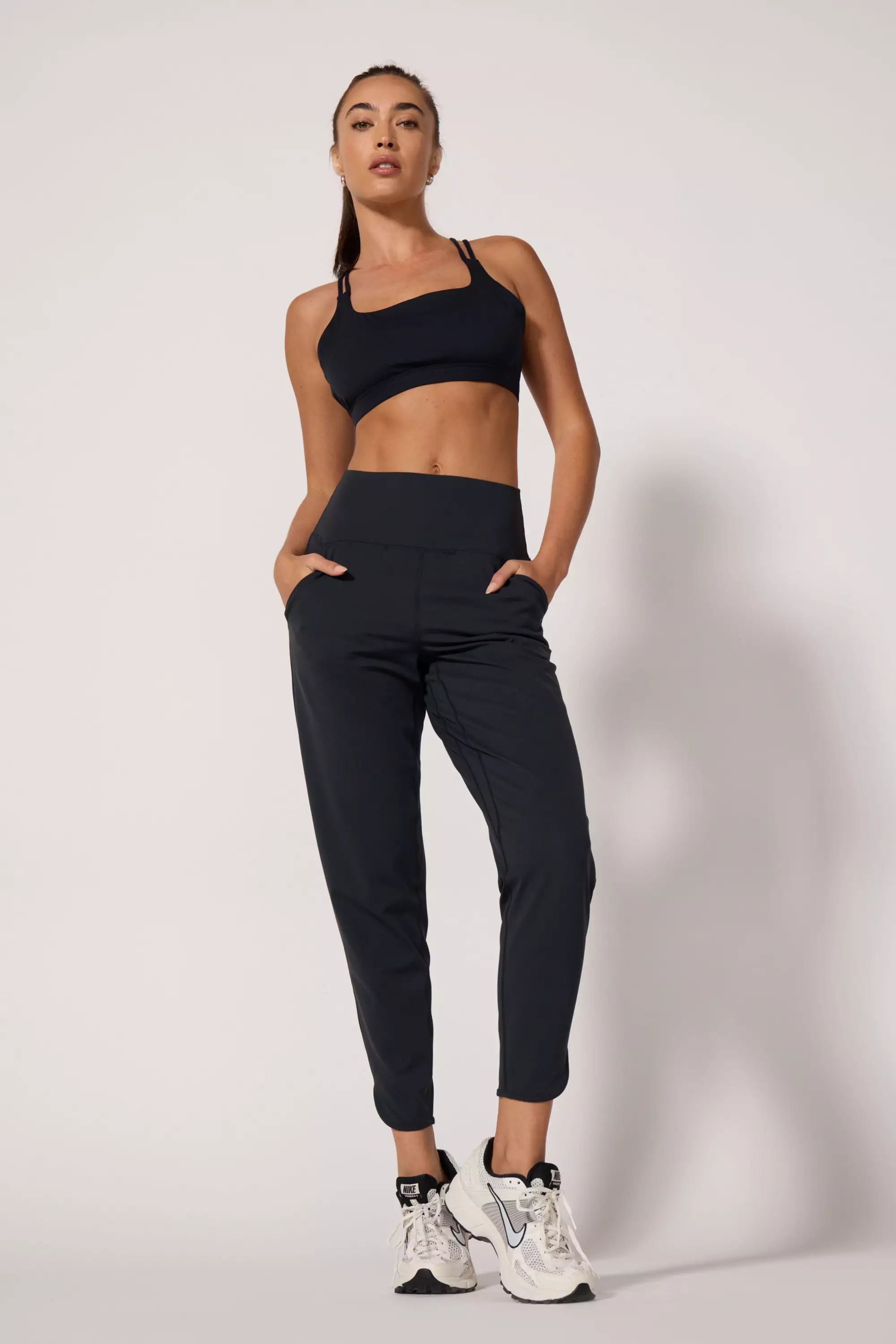 Cloud Bra & Jogger Bundle in Jet Black