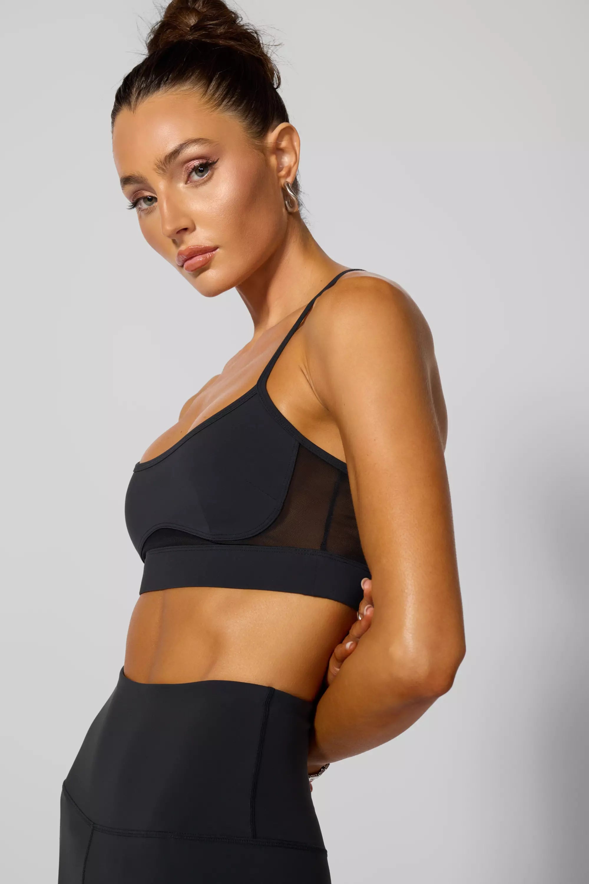 Sculpt Cross Back Bra - Black Jet