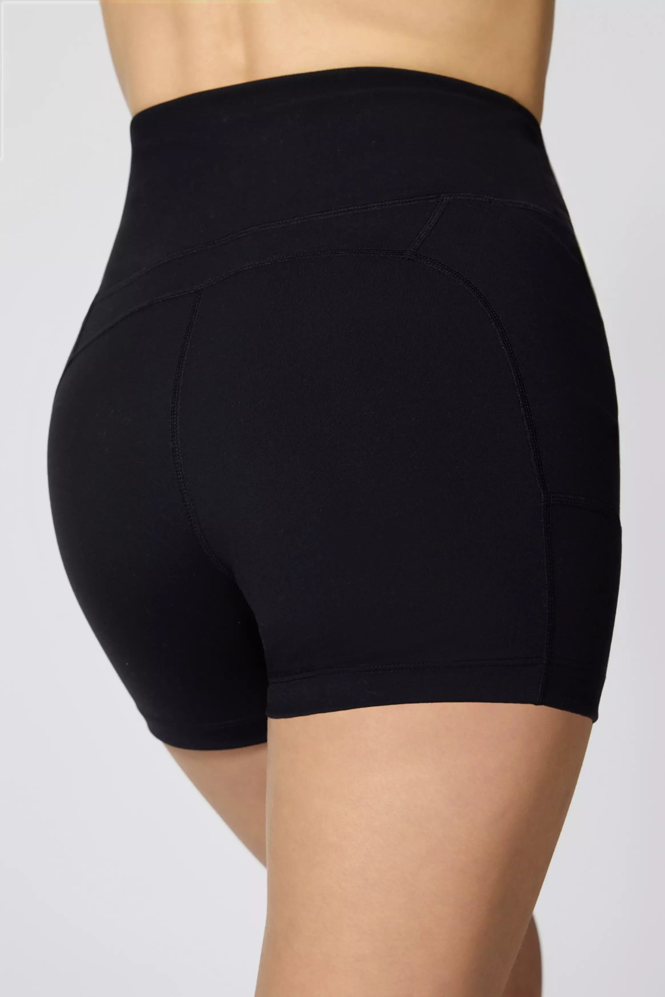 Velocity Short With Pocket - Black