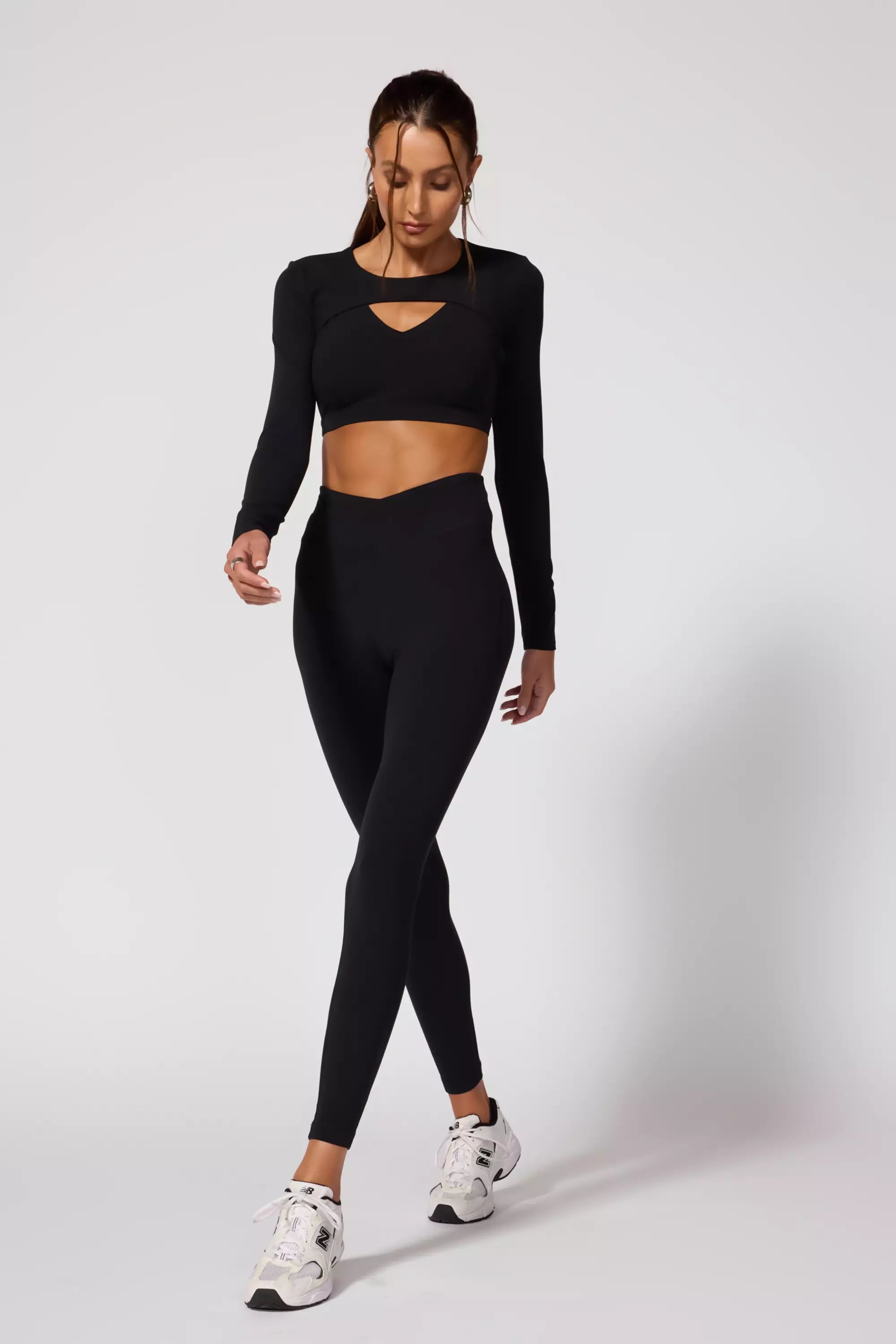 Vital Crossover Legging - Black