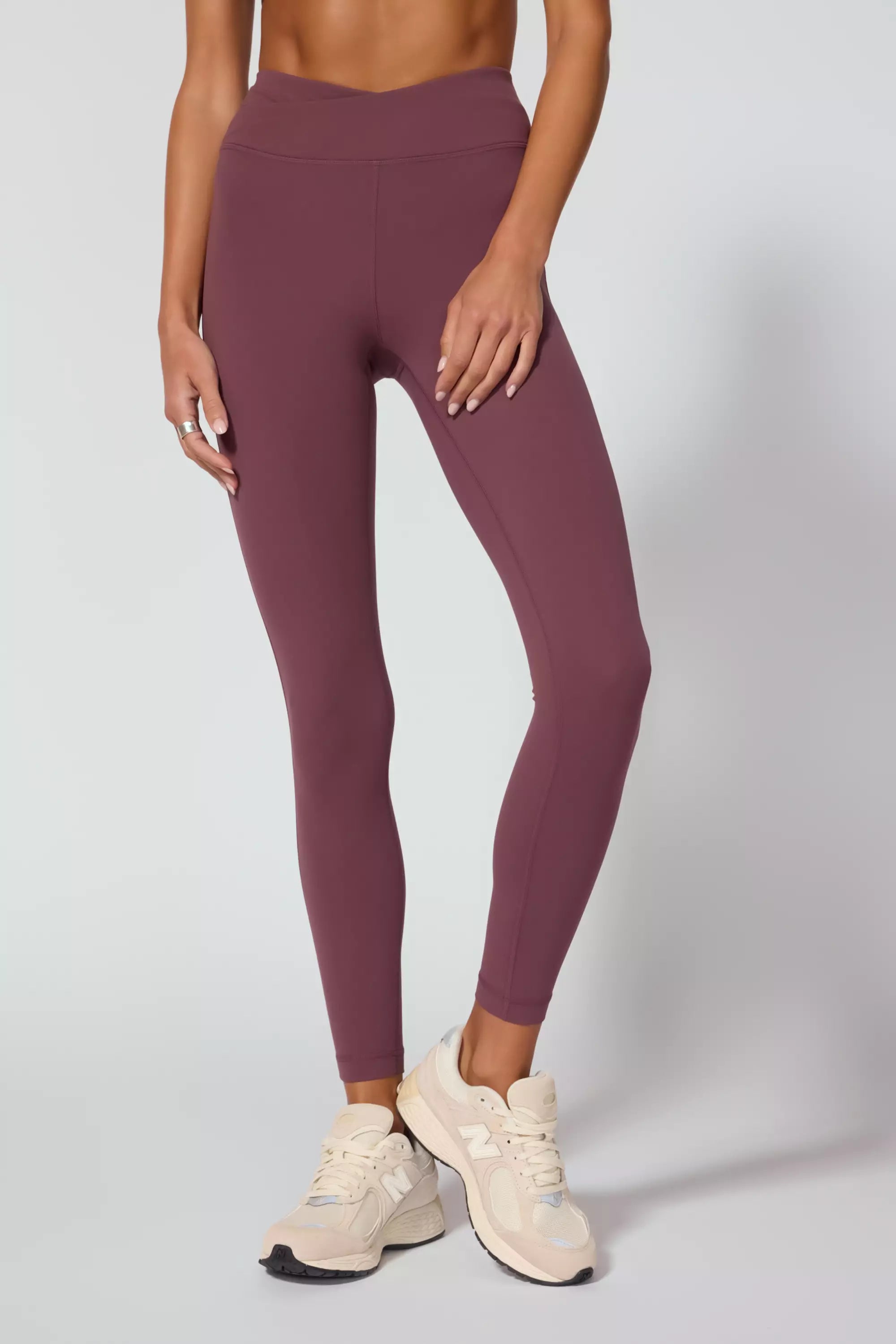 Vital Crossover Legging - Huckleberry