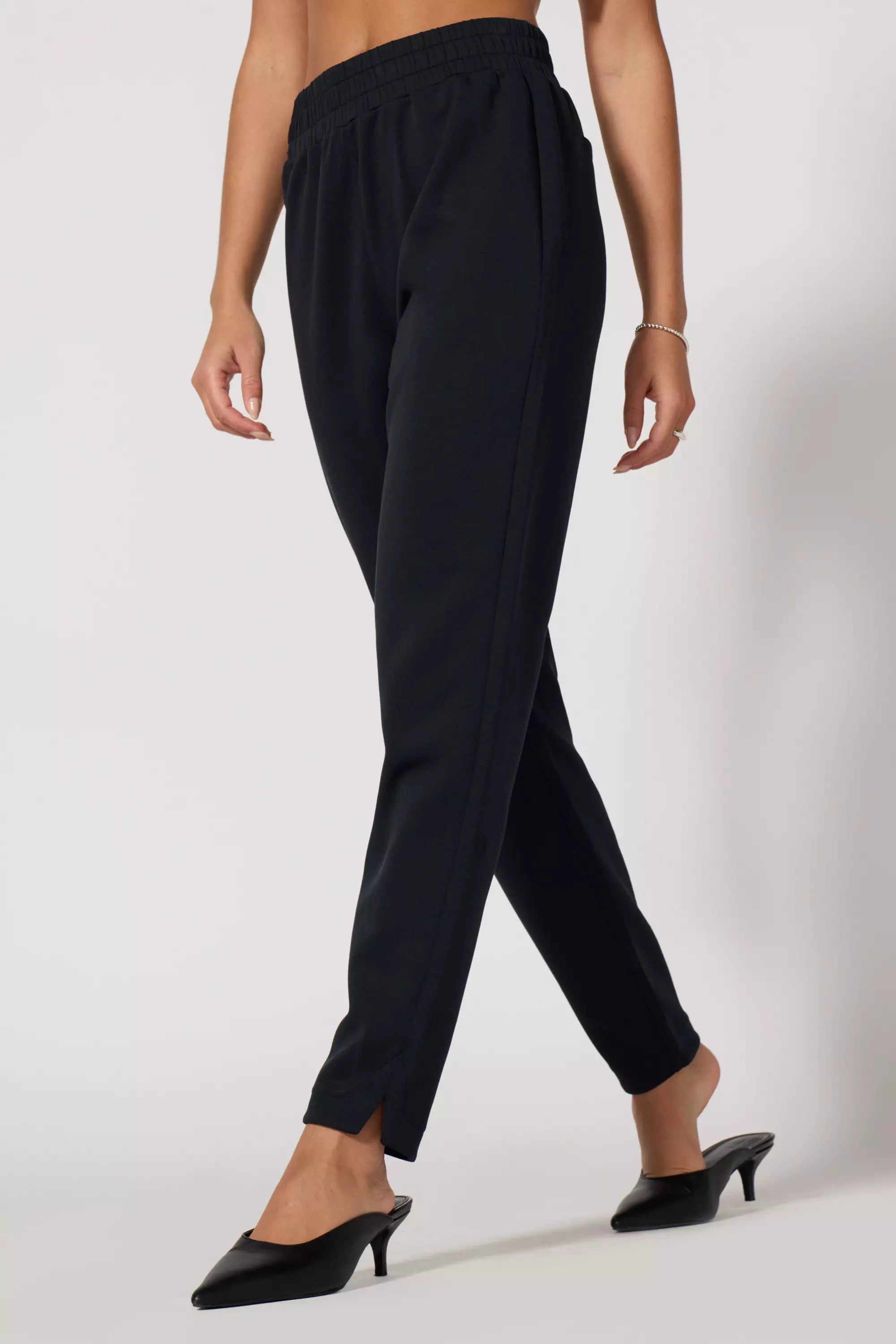 Dreamweave Slim Pant - Jet Black