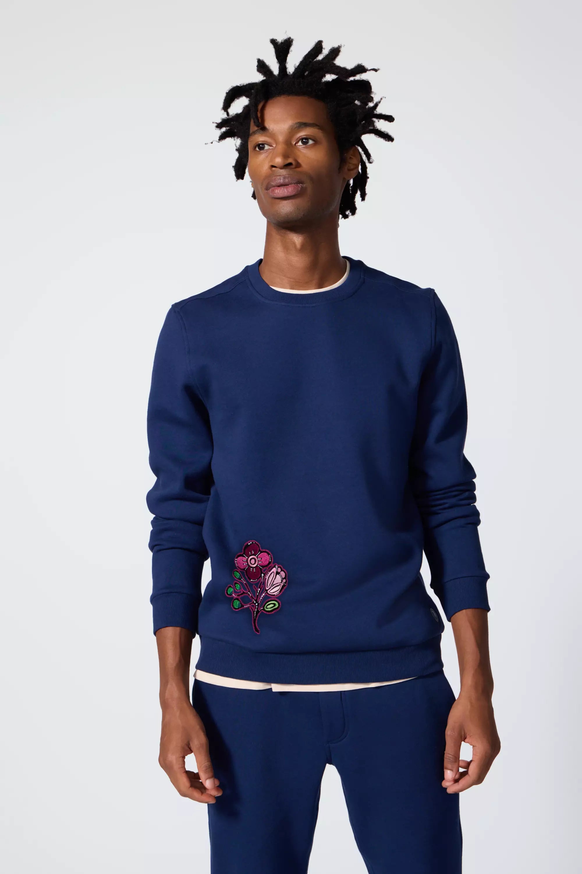 Comfort Men's Fleece Embroidered Sweatshirt - Navy