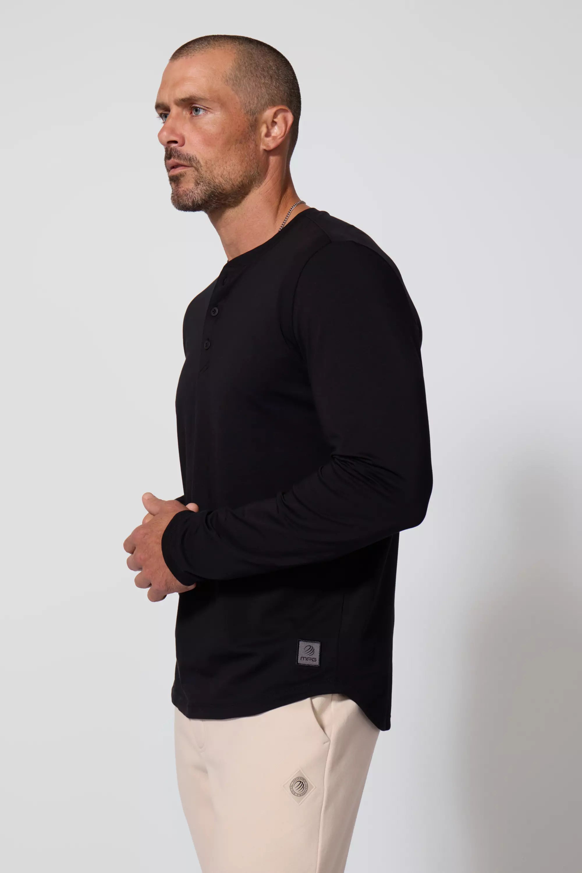 Pima Cotton Henley - Negro