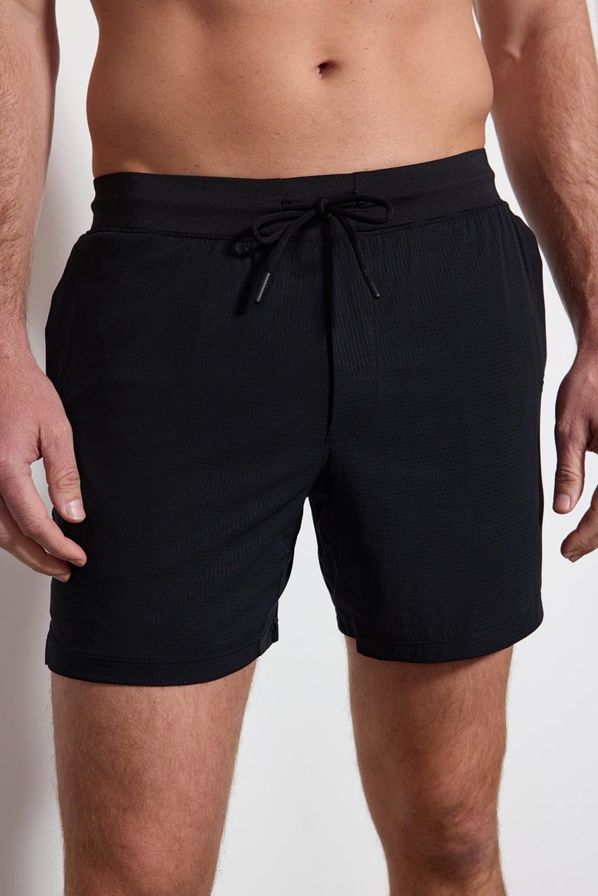 Aerate Short - 6" - Black