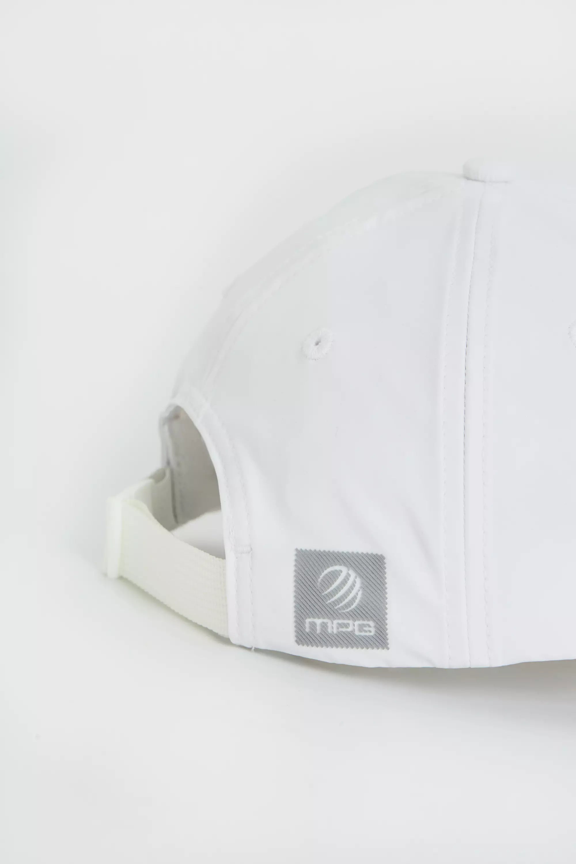 Performance Cap - White