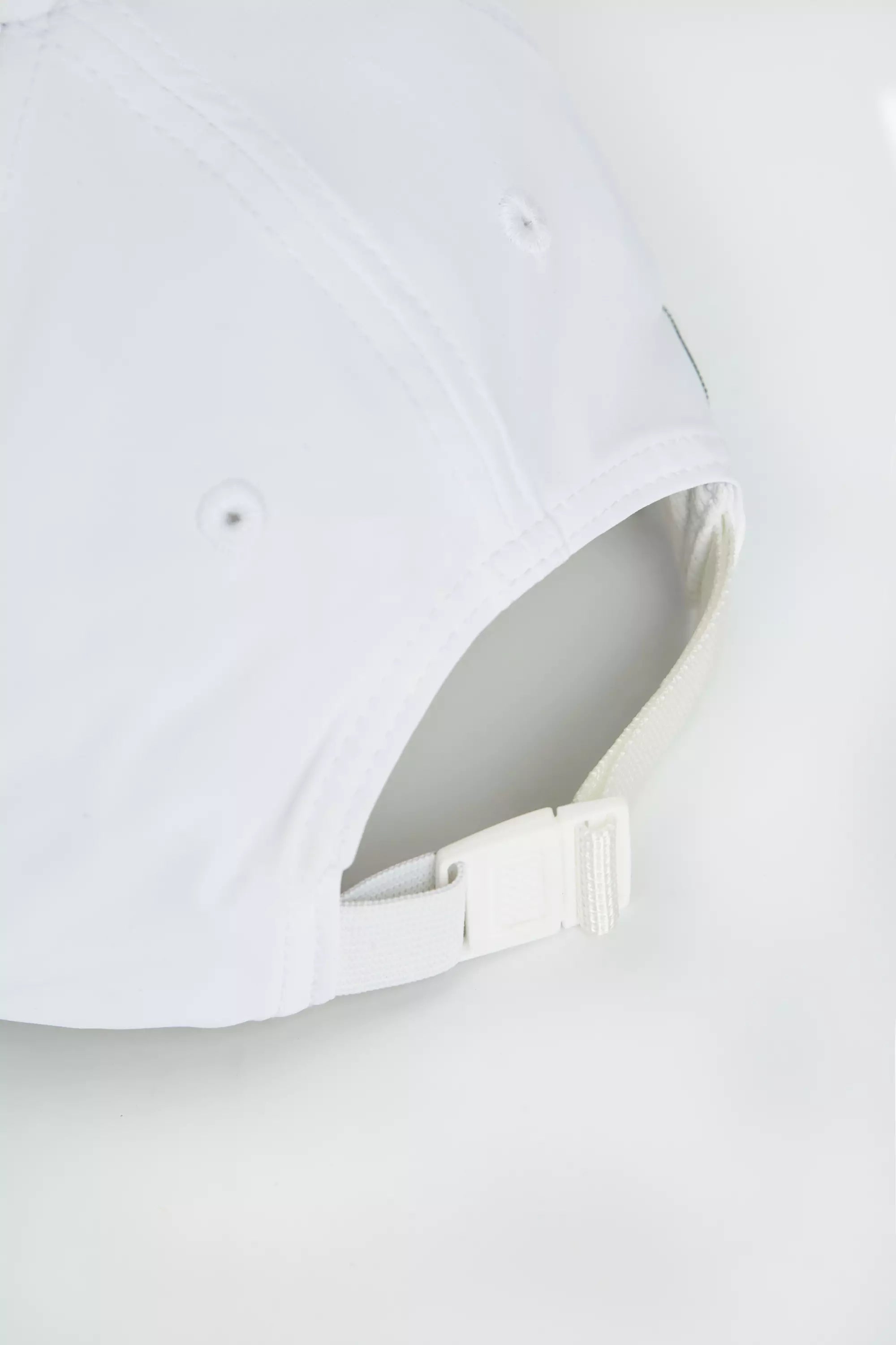 Performance Cap - White