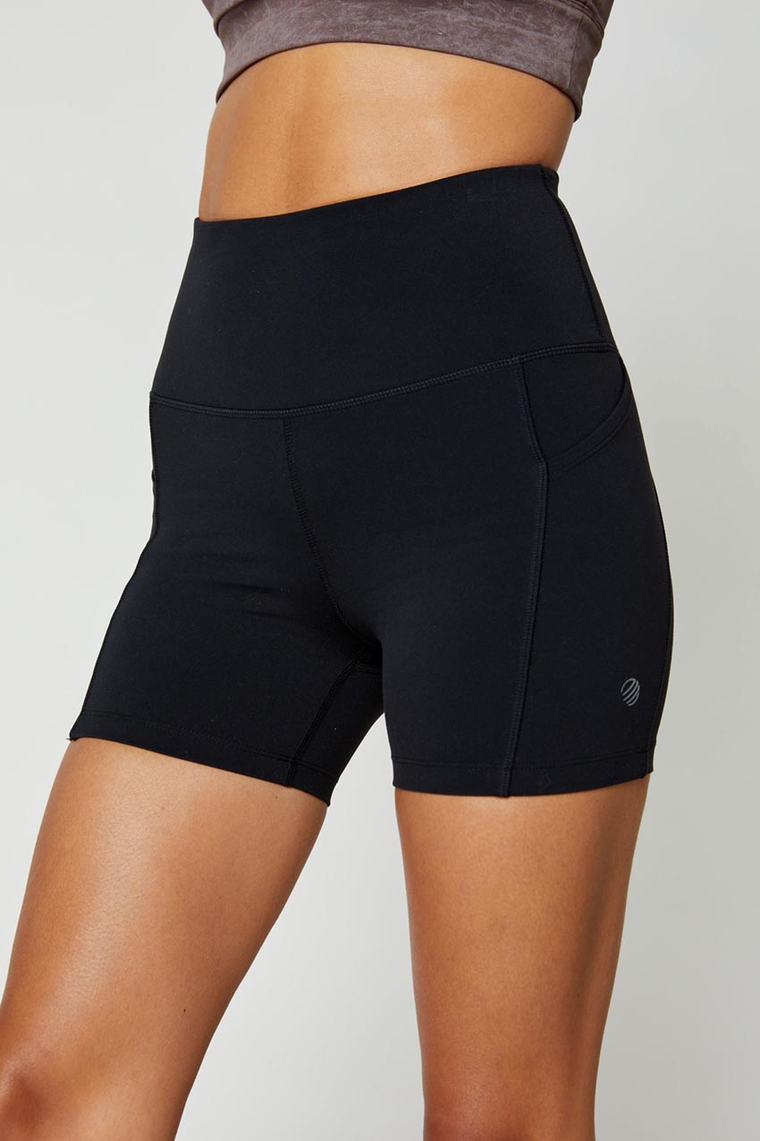 Vital Short - Black