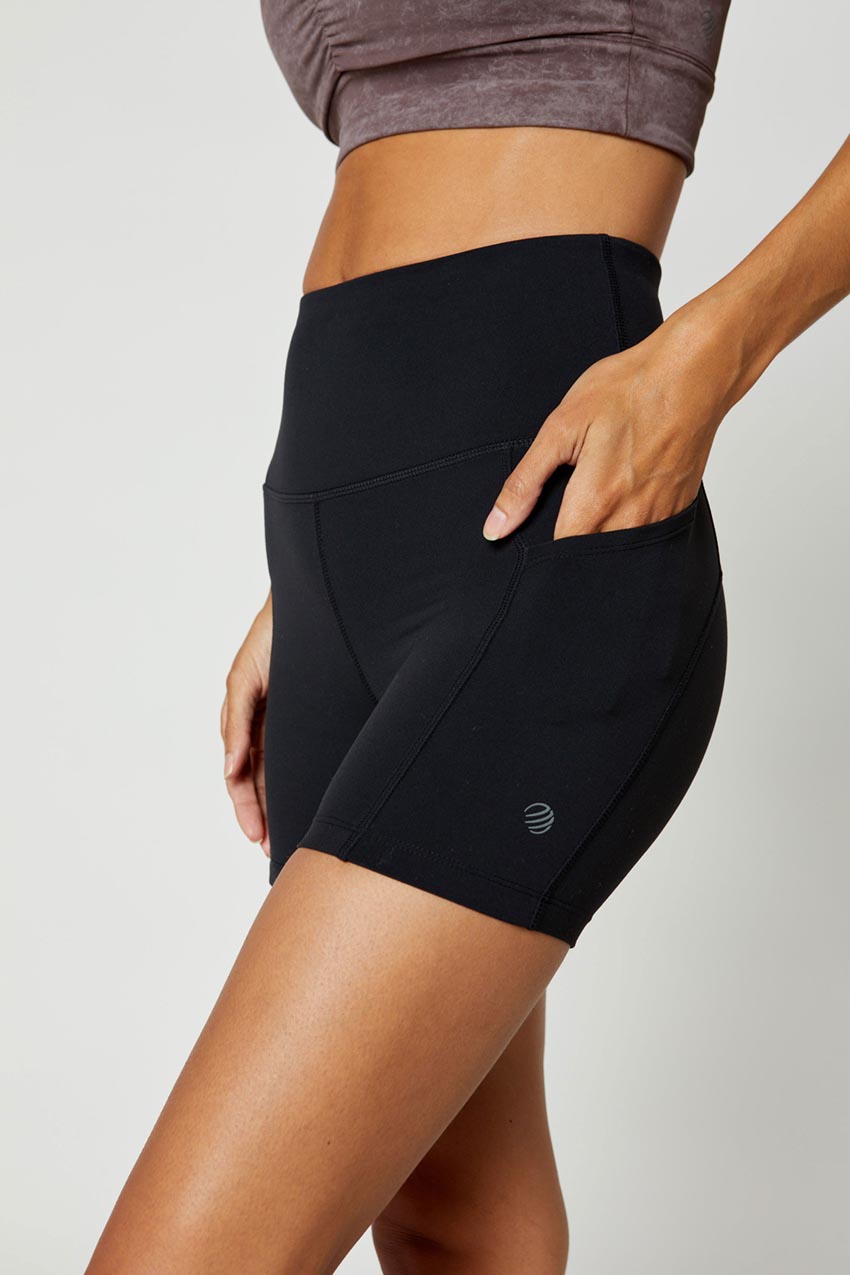 Vital Short - Black