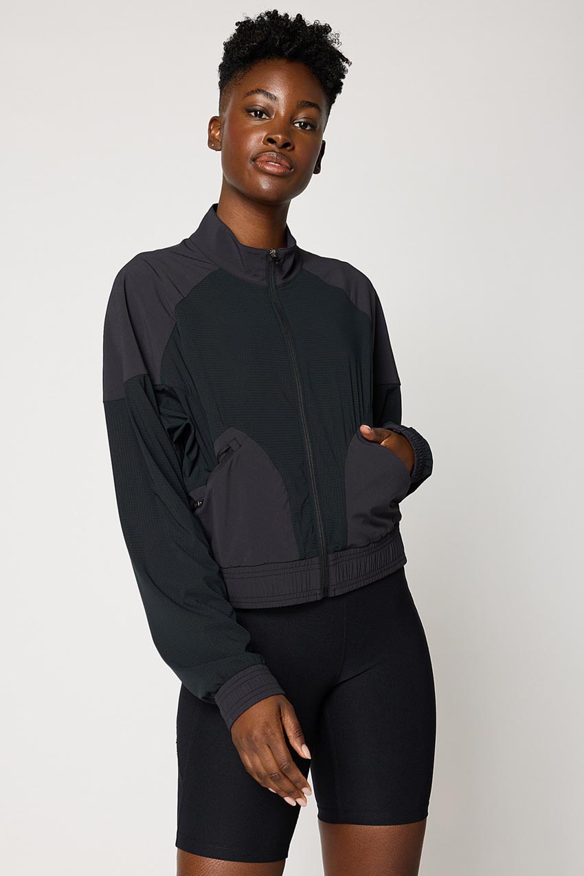 Trek Panelled Light Jacket - Black