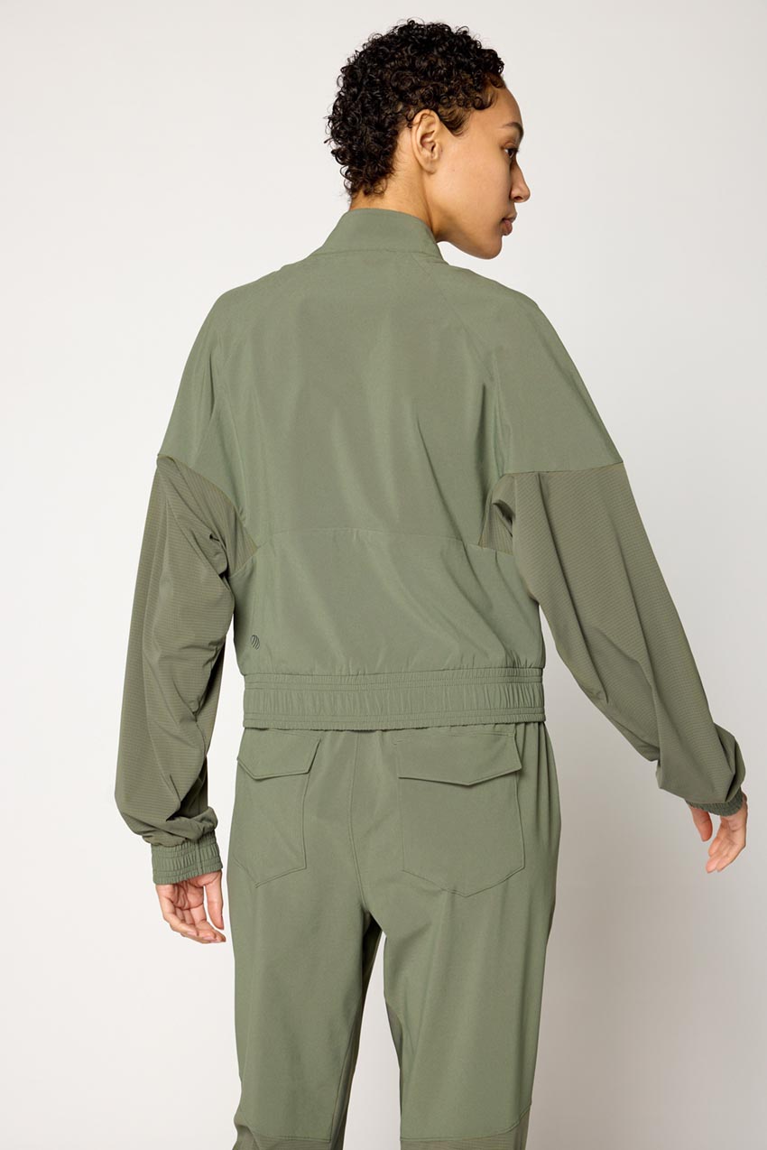 Trek Panelled Light Jacket - Dusty Olive