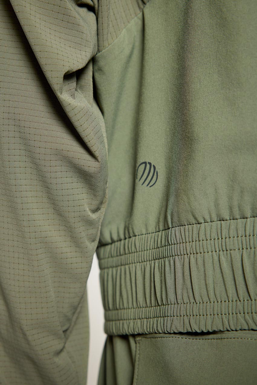 Trek Panelled Light Jacket - Dusty Olive